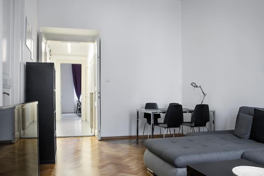 Prince Matyas Apartment Prag Eksteriør billede